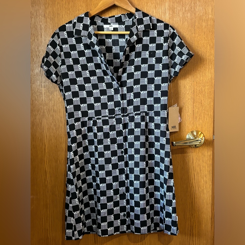 NWT Women’s Vans Tipper Checkerboard Logo Button Down Dress